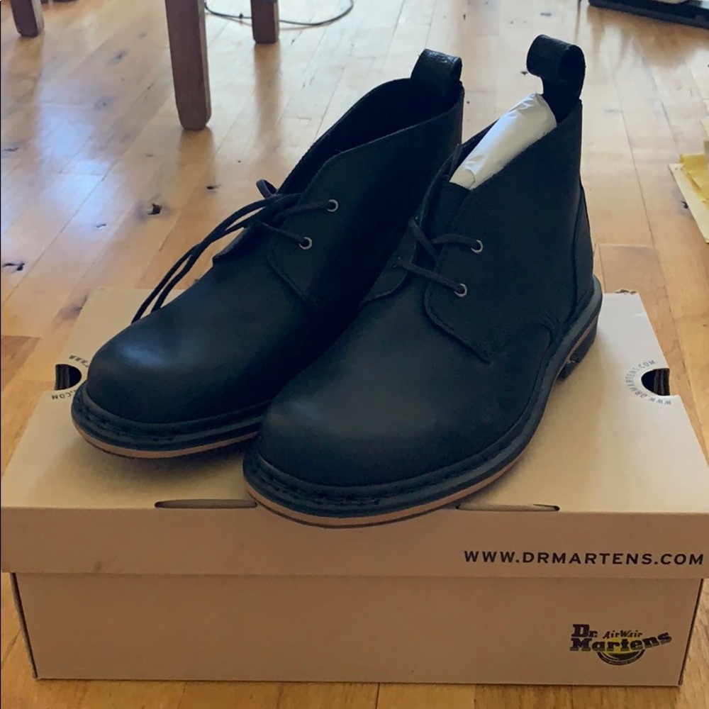 Men’s Dr. Martens Two Eyelet Devrell Chukka Boots